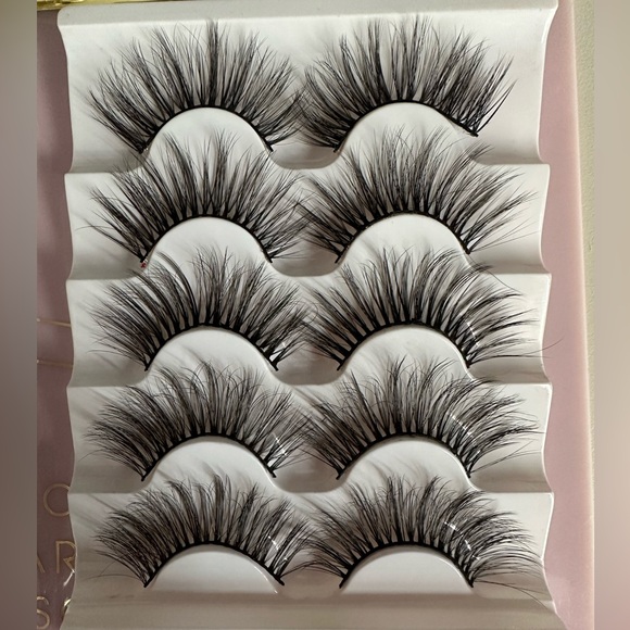 5 pairs of eyelashes, many styles - Picture 5 of 10